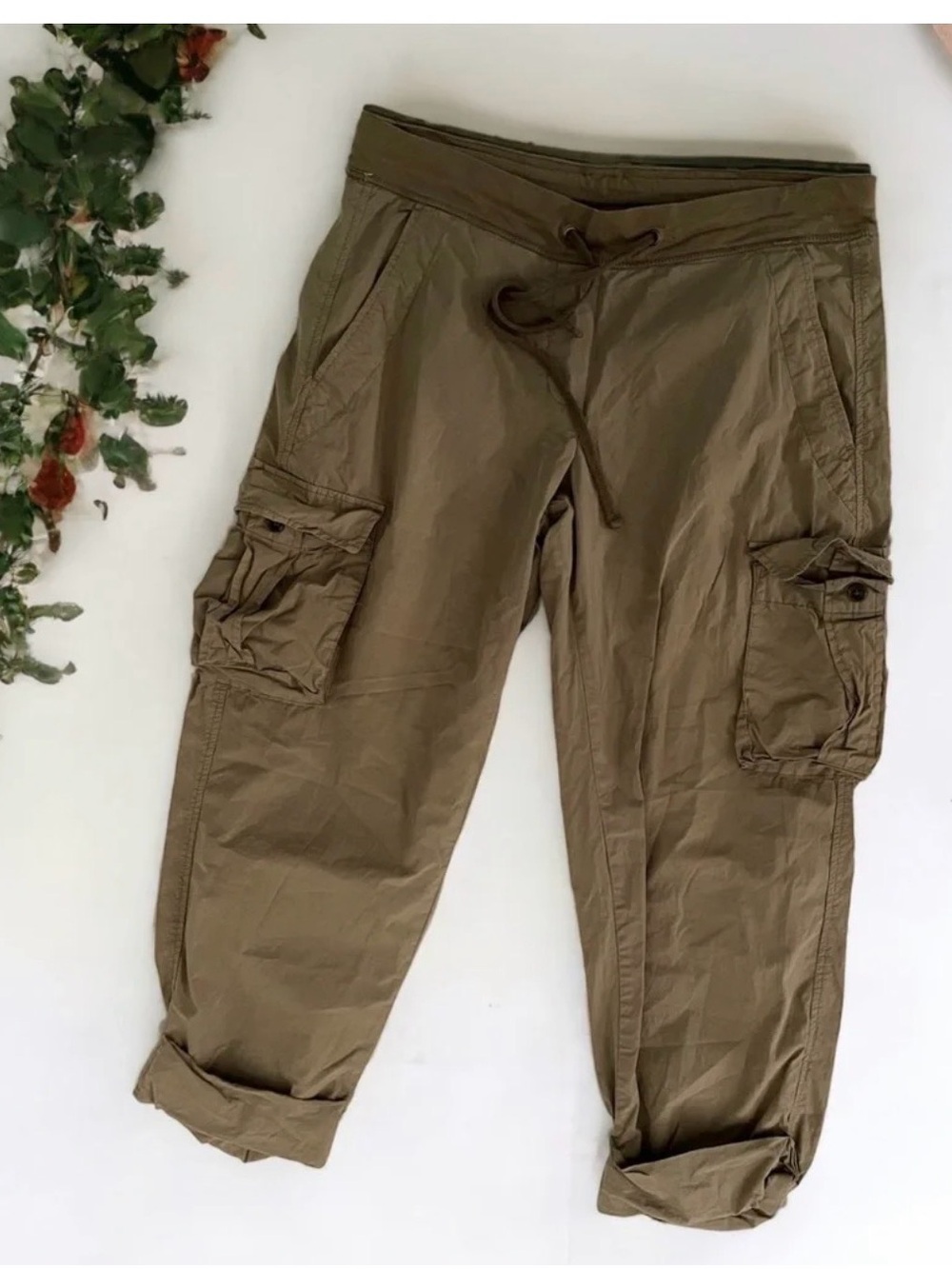 James Perse Rolled Cargo Pant drawstring waist khaki parachute mixed media  2/M